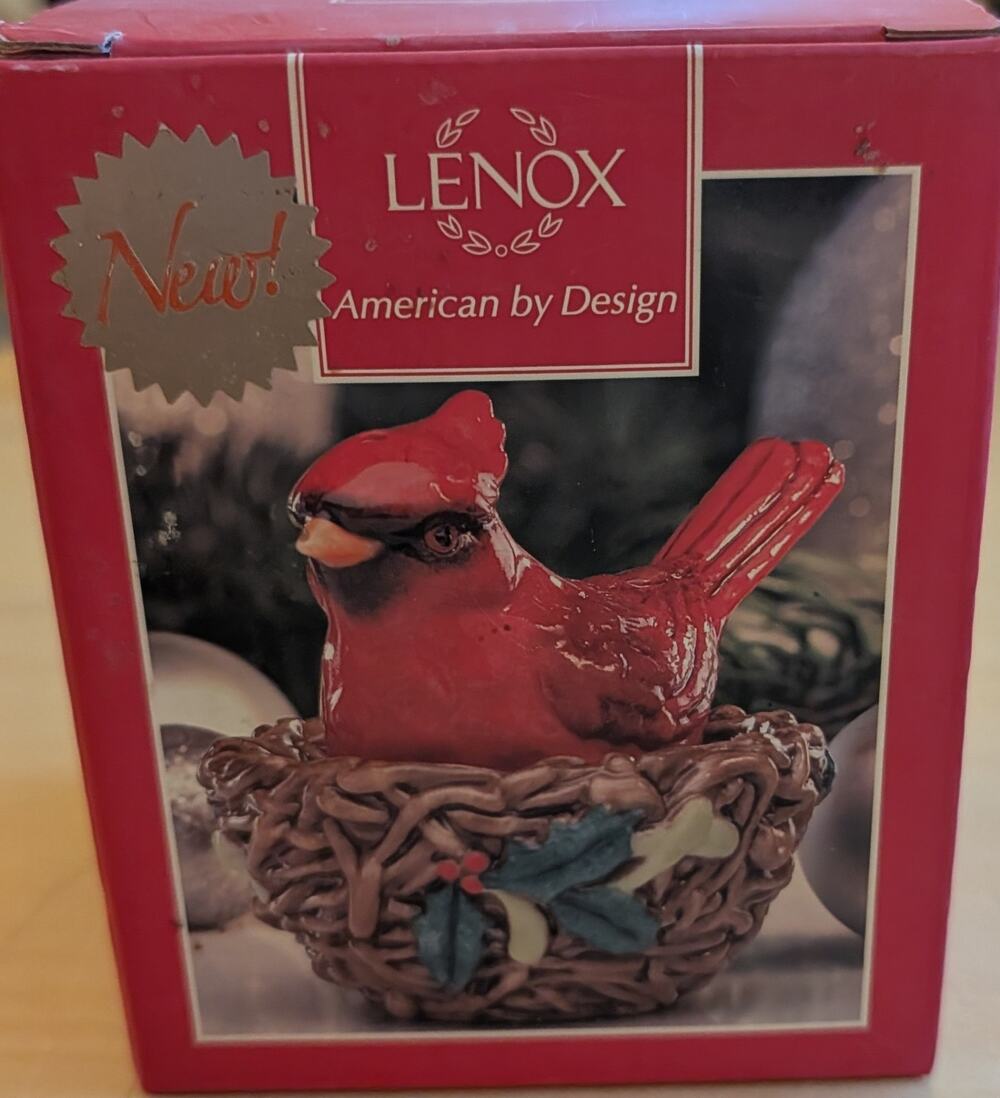 ☀️NWT Lenox Winter Greetings Salt and Pepper Shakers